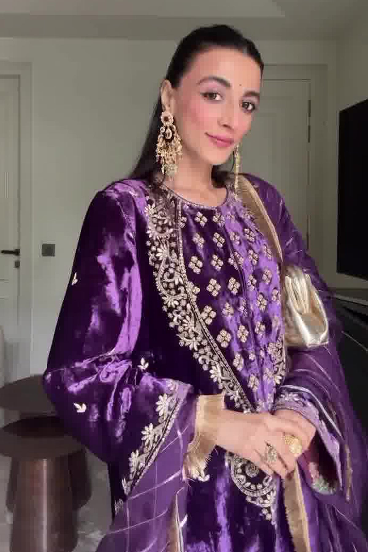 Mehak Jain In Zareen  Purple Suit Set