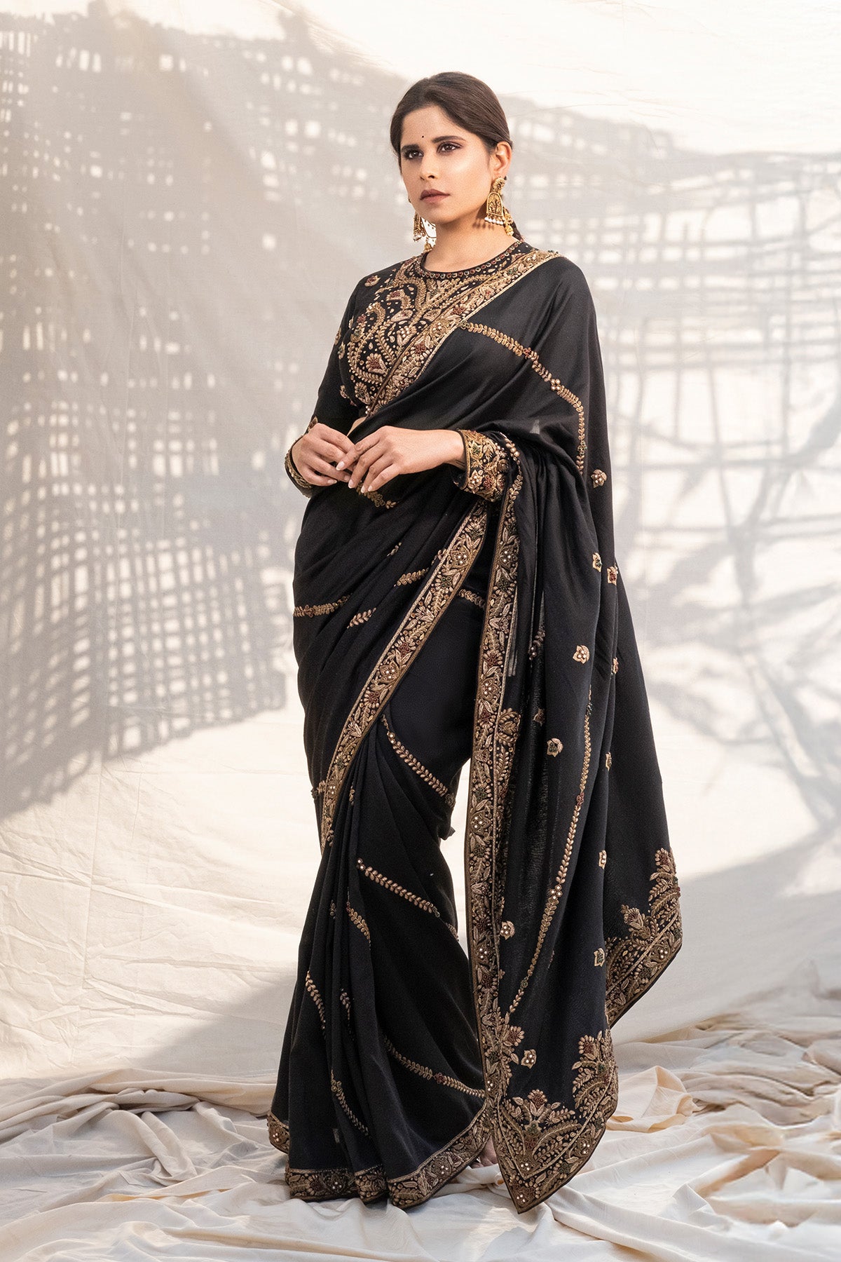 Saie Tamhankar In Noor E Mahal Wedding Saree