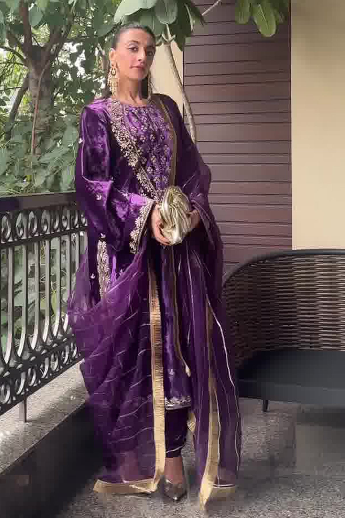 Mehak Jain In Zareen  Purple Suit Set