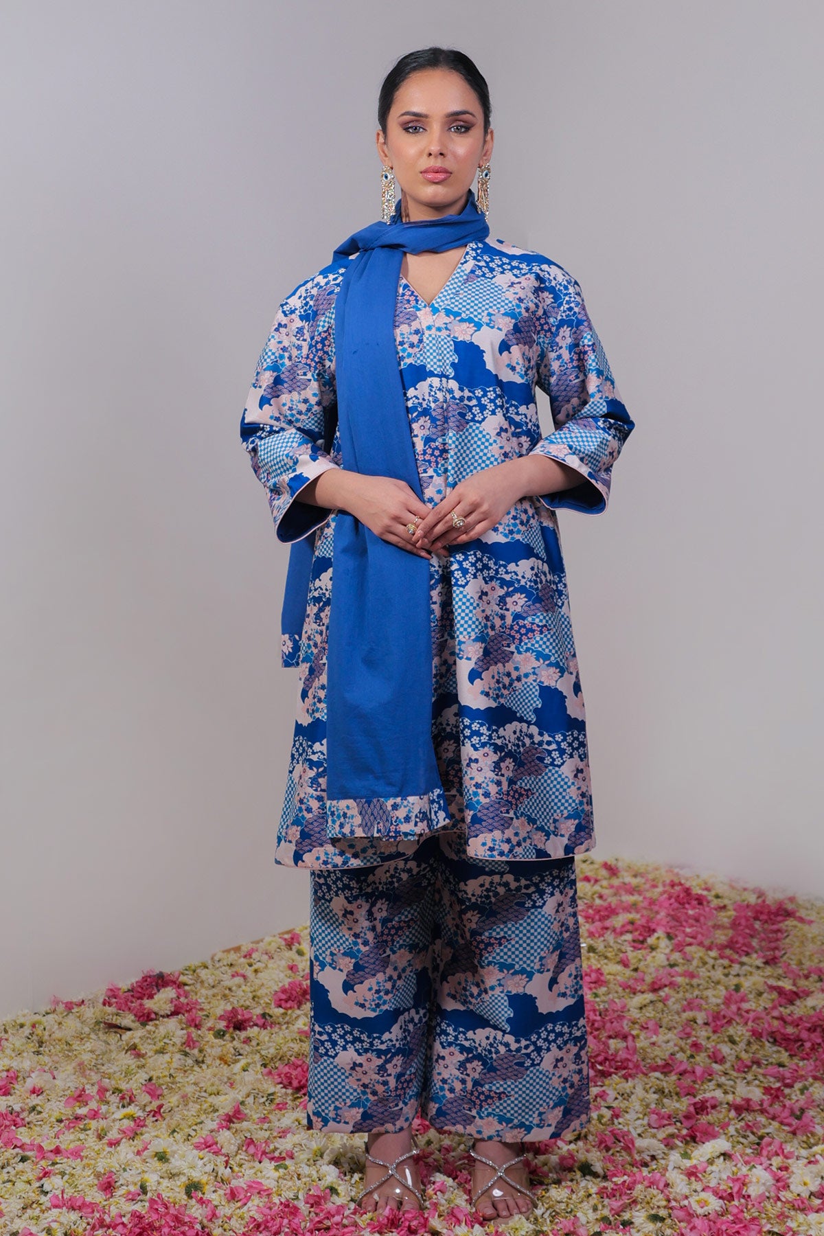 Scalloped Blue Floral Co-ord Set with Palazzo & Stole