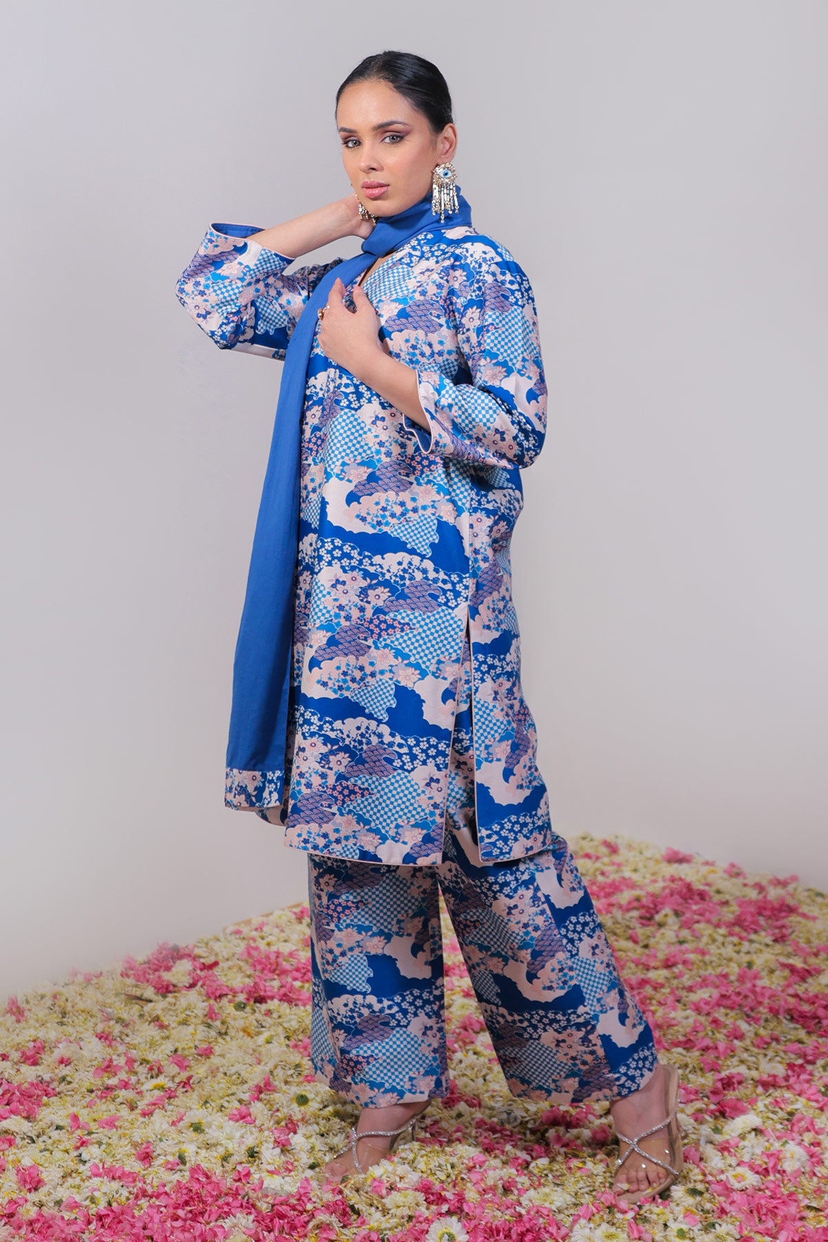 Scalloped Blue Floral Co-ord Set with Palazzo & Stole