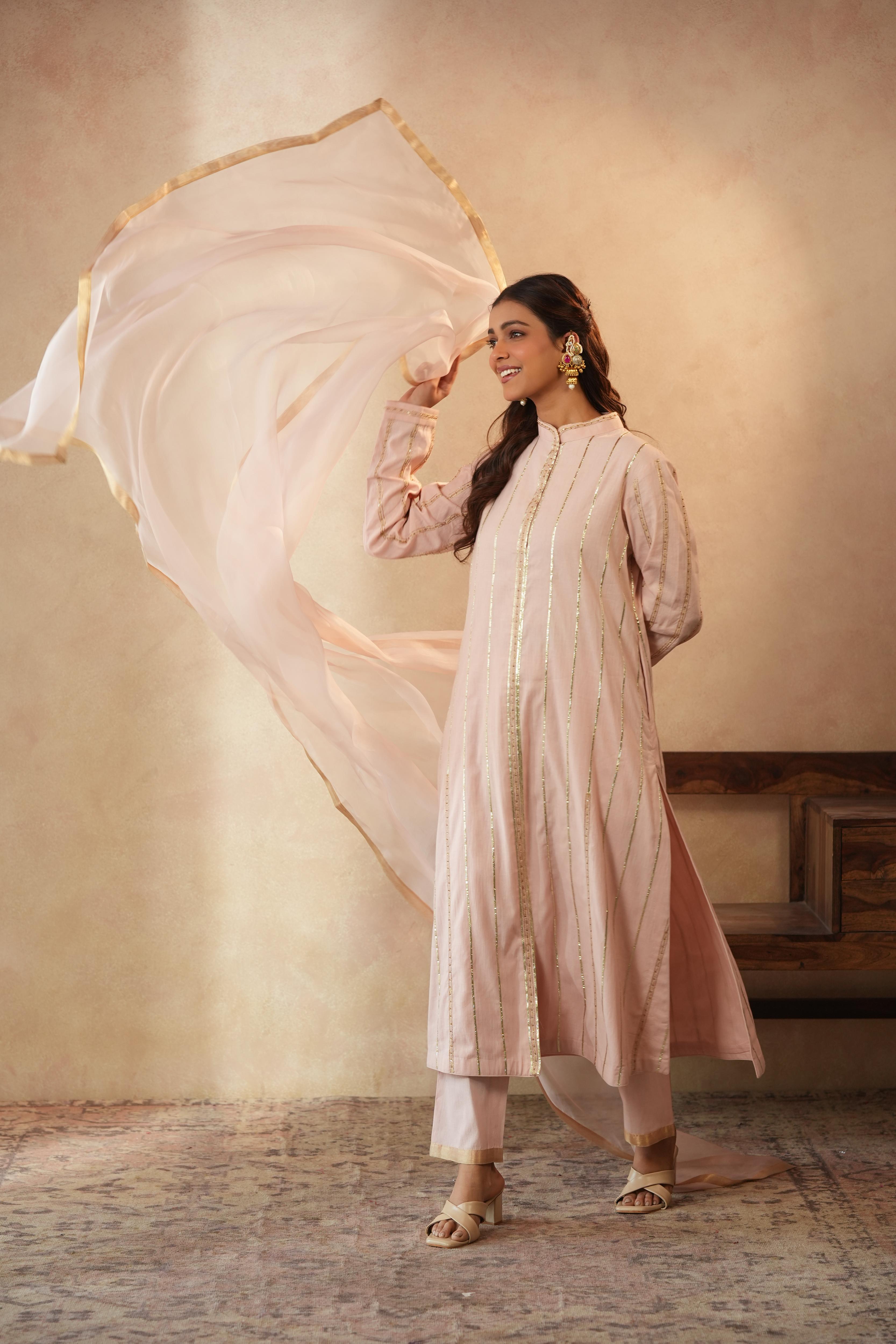 Amaya Gota Lace Blush Kurta