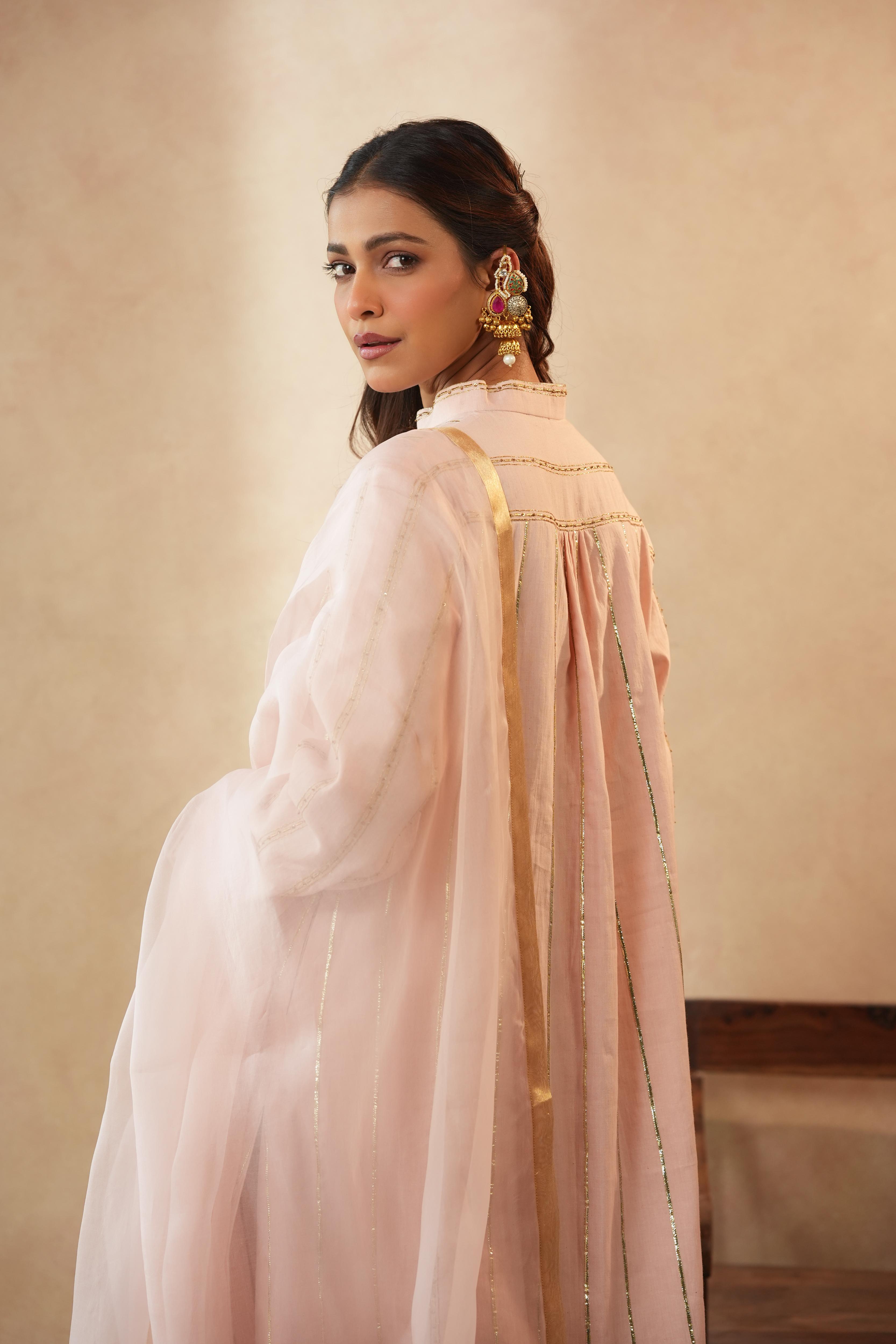 Amaya Gota Lace Blush Kurta