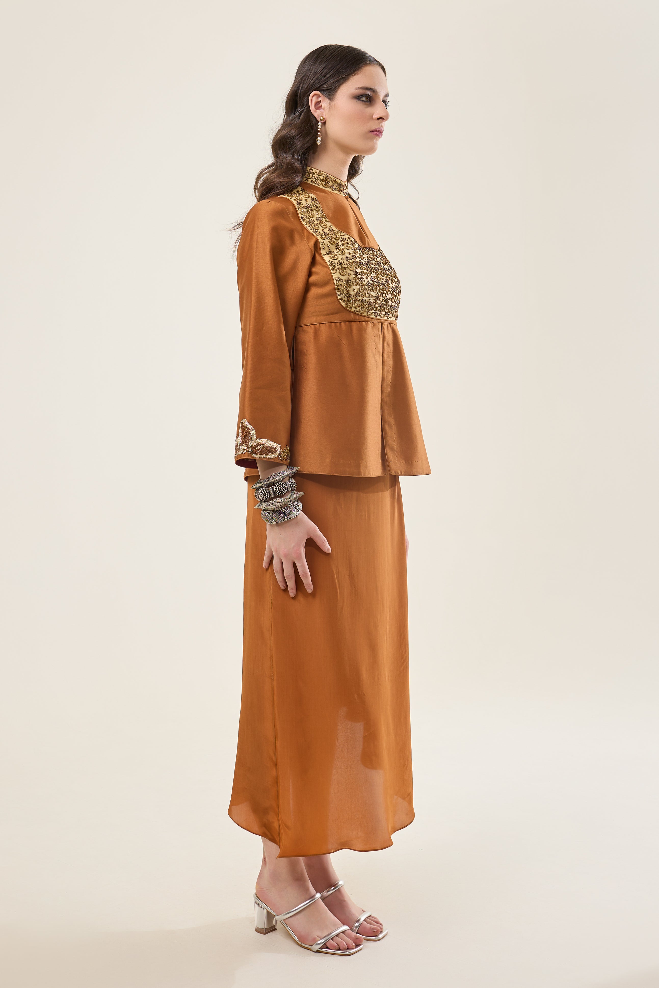 Peplum Yoke Short Kurta with Drape Set