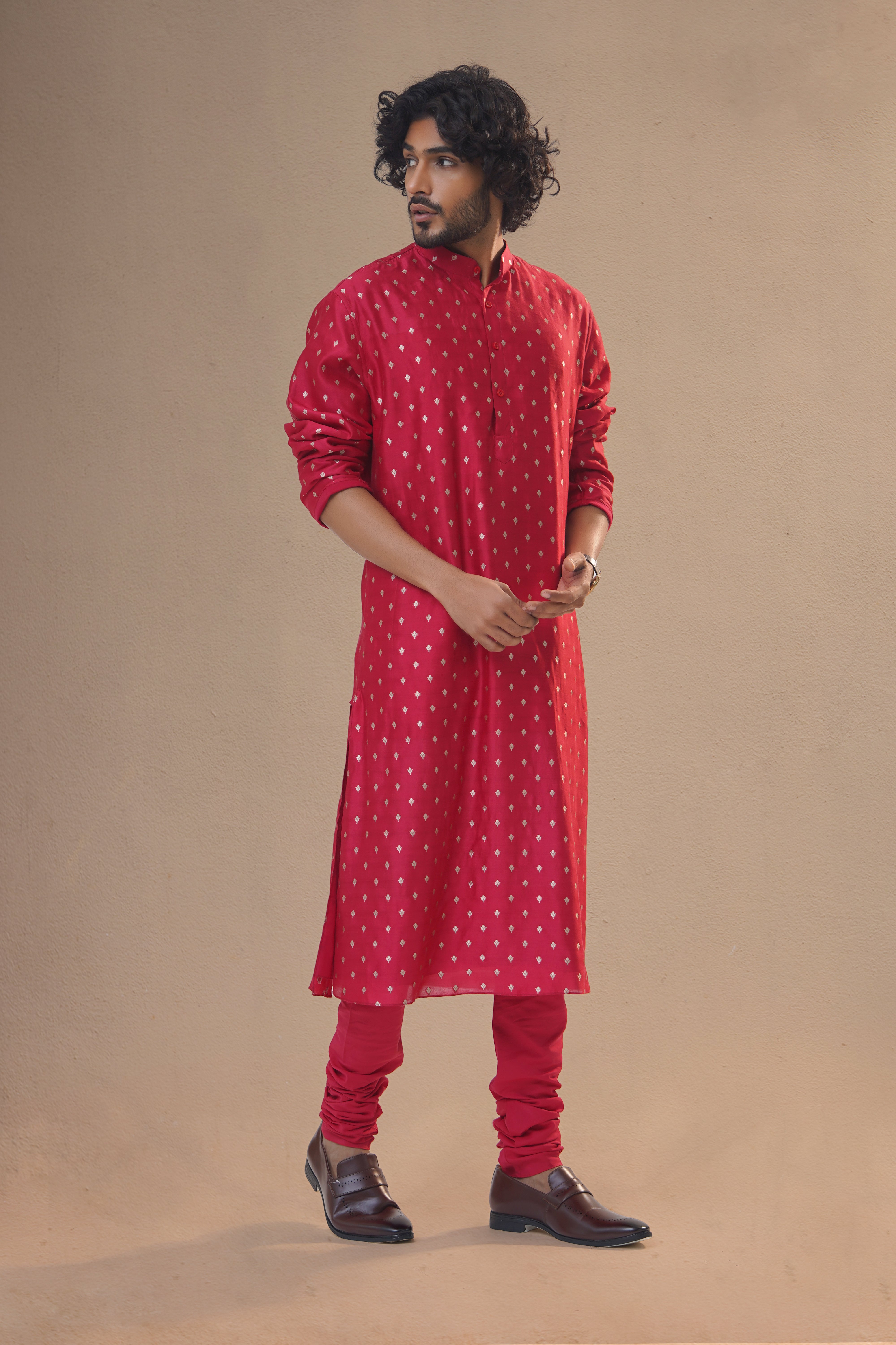Minute Booti Kurta Set