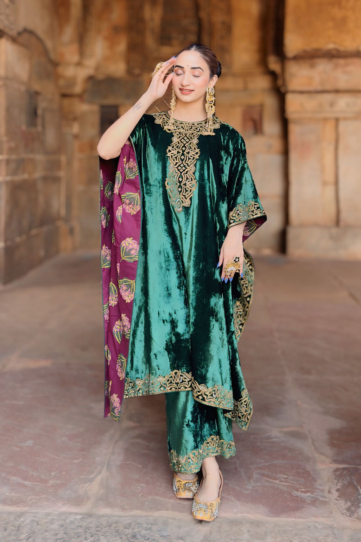 Gargi Singh In Nasreen Kaftan Suit Set