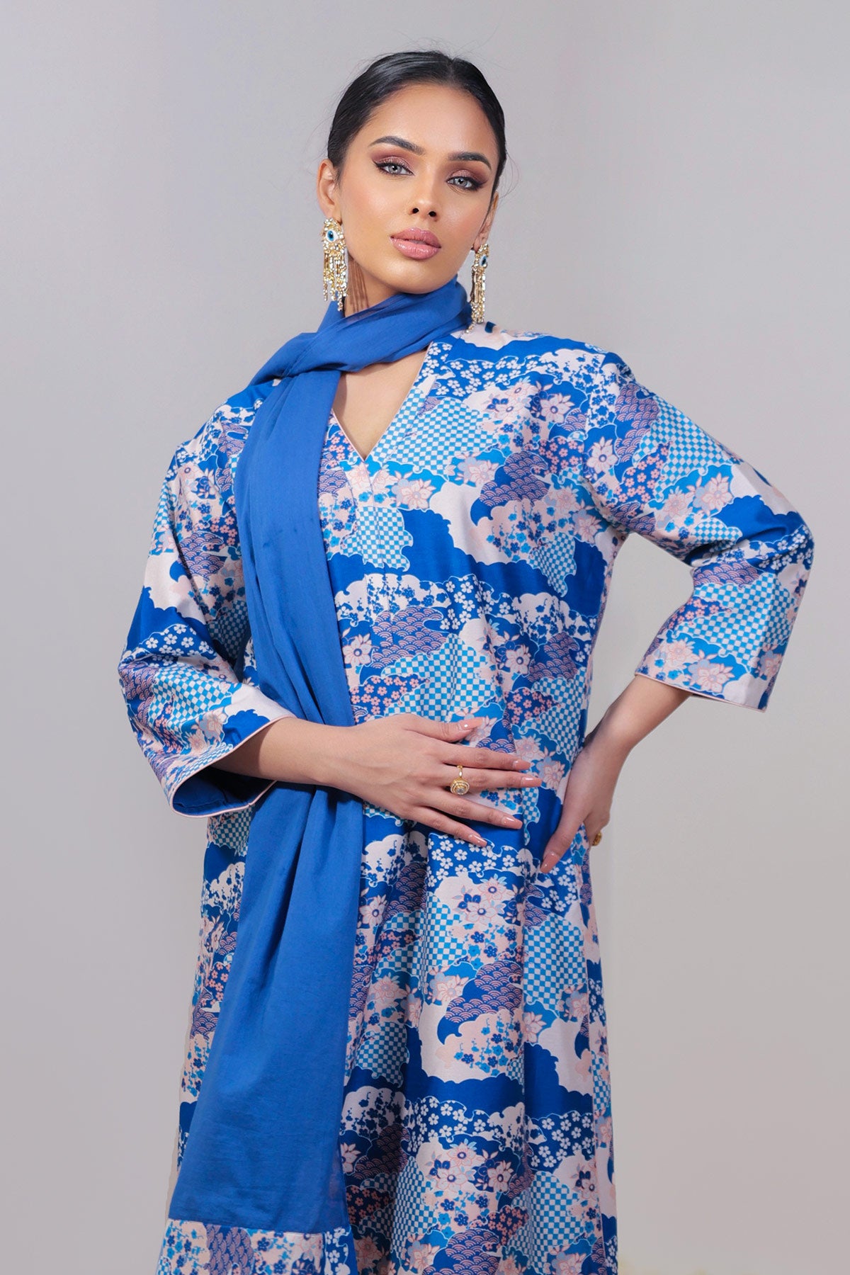 Scalloped Blue Floral Co-ord Set with Palazzo & Stole