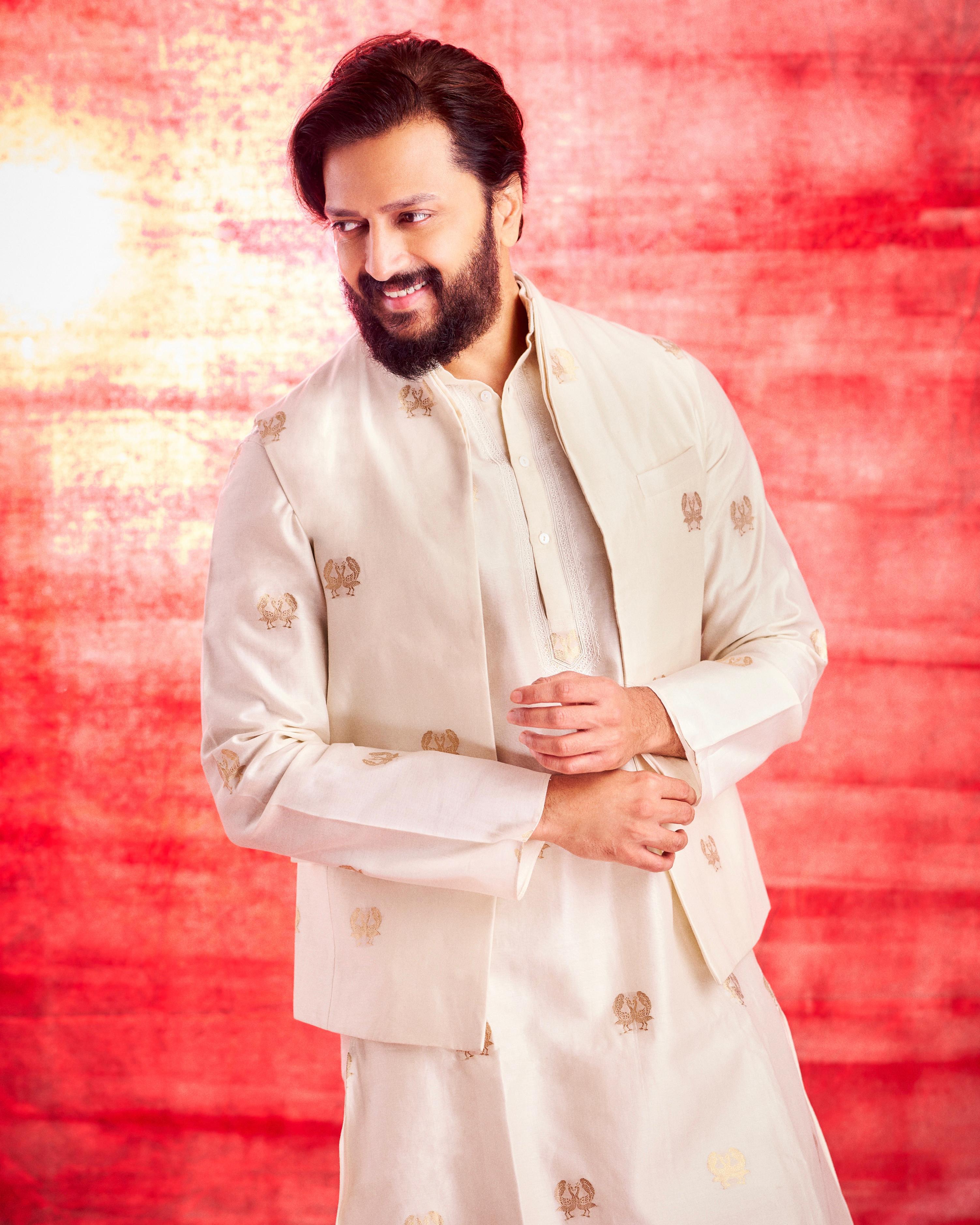 Riteish Deshmukh In Peacock Buti Kurta Set
