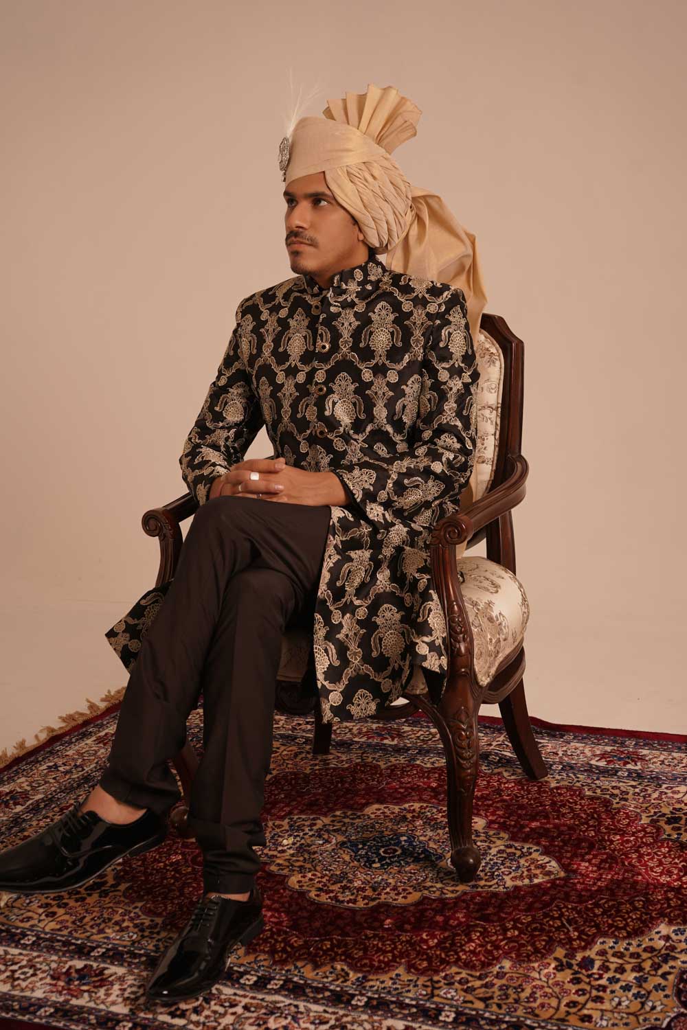 black-banarasi-achkan