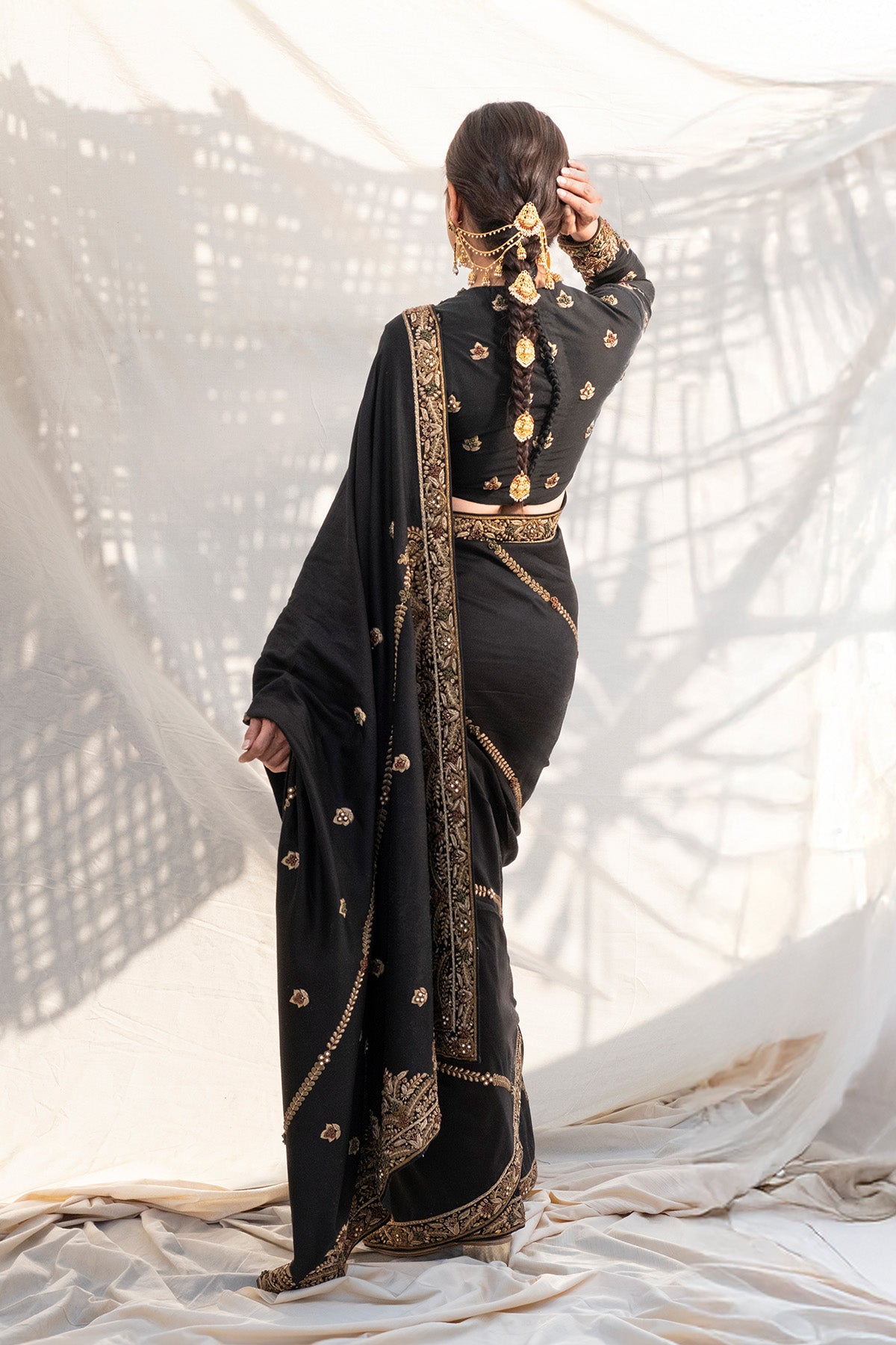 Saie Tamhankar In Noor E Mahal Wedding Saree