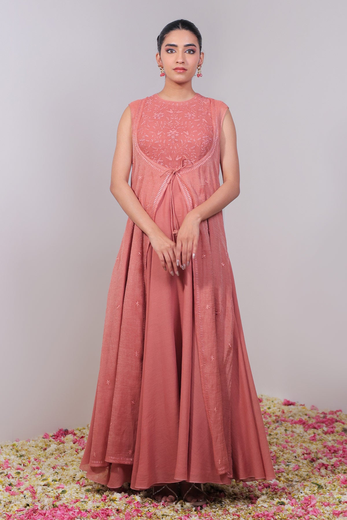Ek Taar Chikankari Anarkali