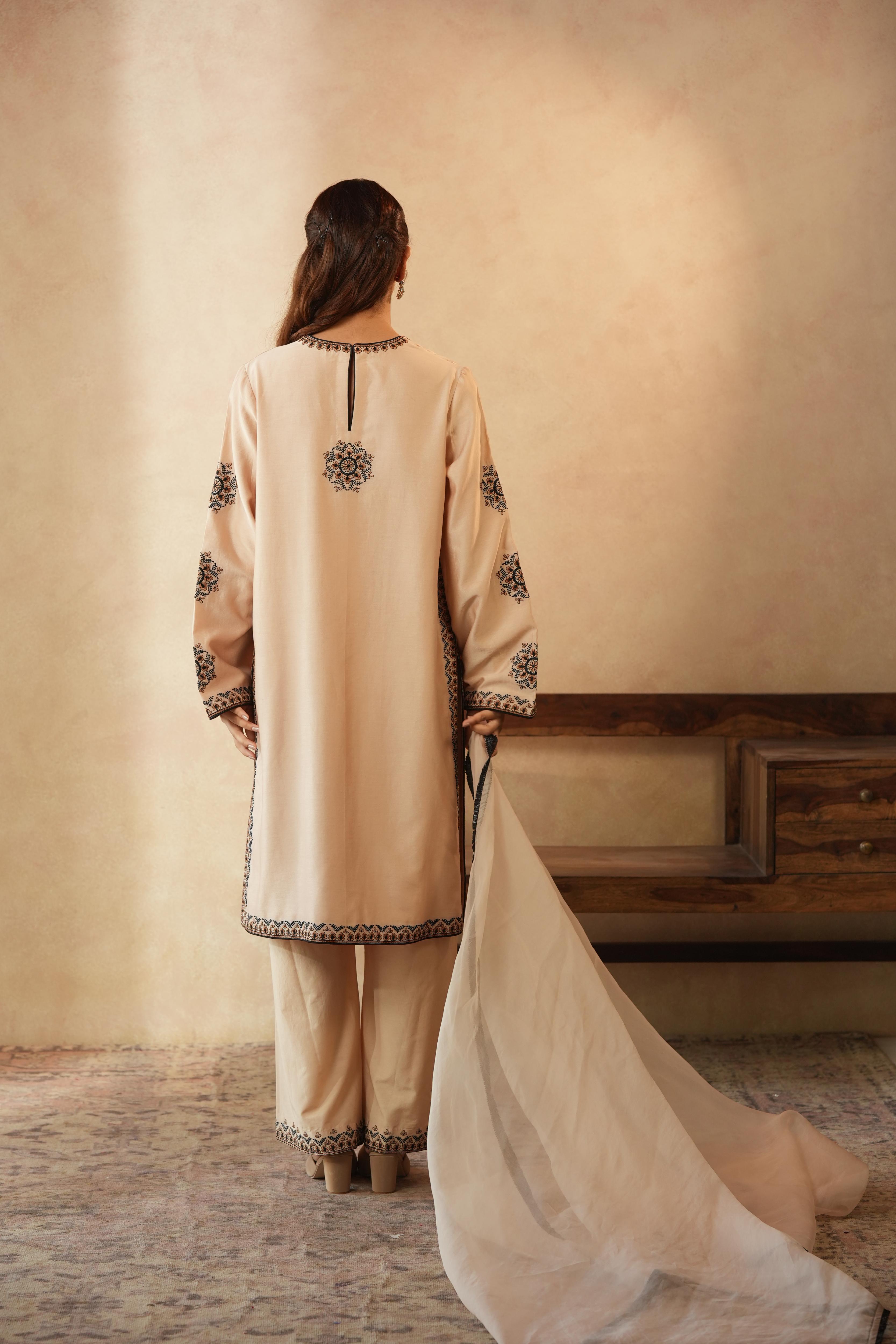 Meeram Cream Beige Kurta Set