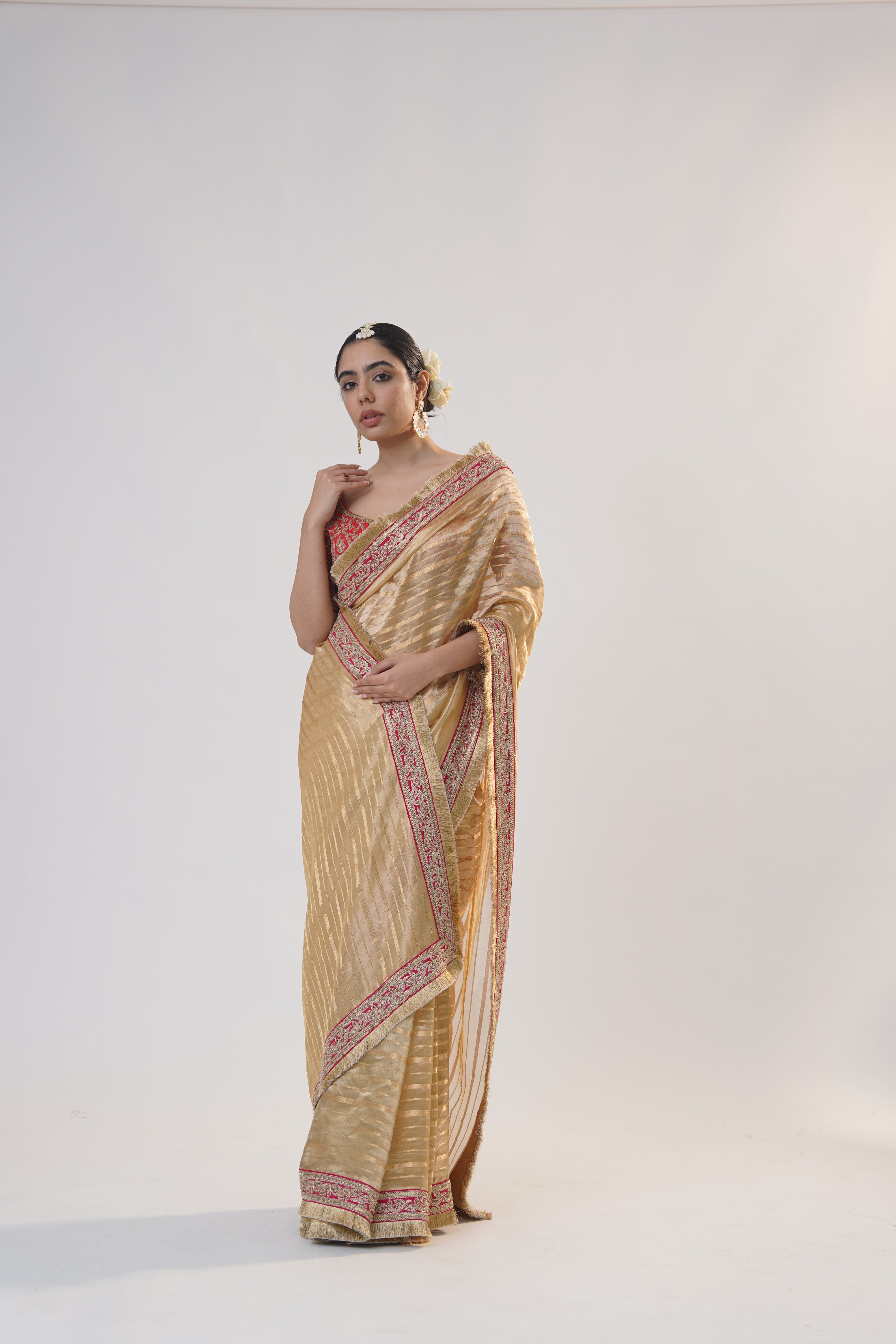Mahawish Golden Saree Blouse