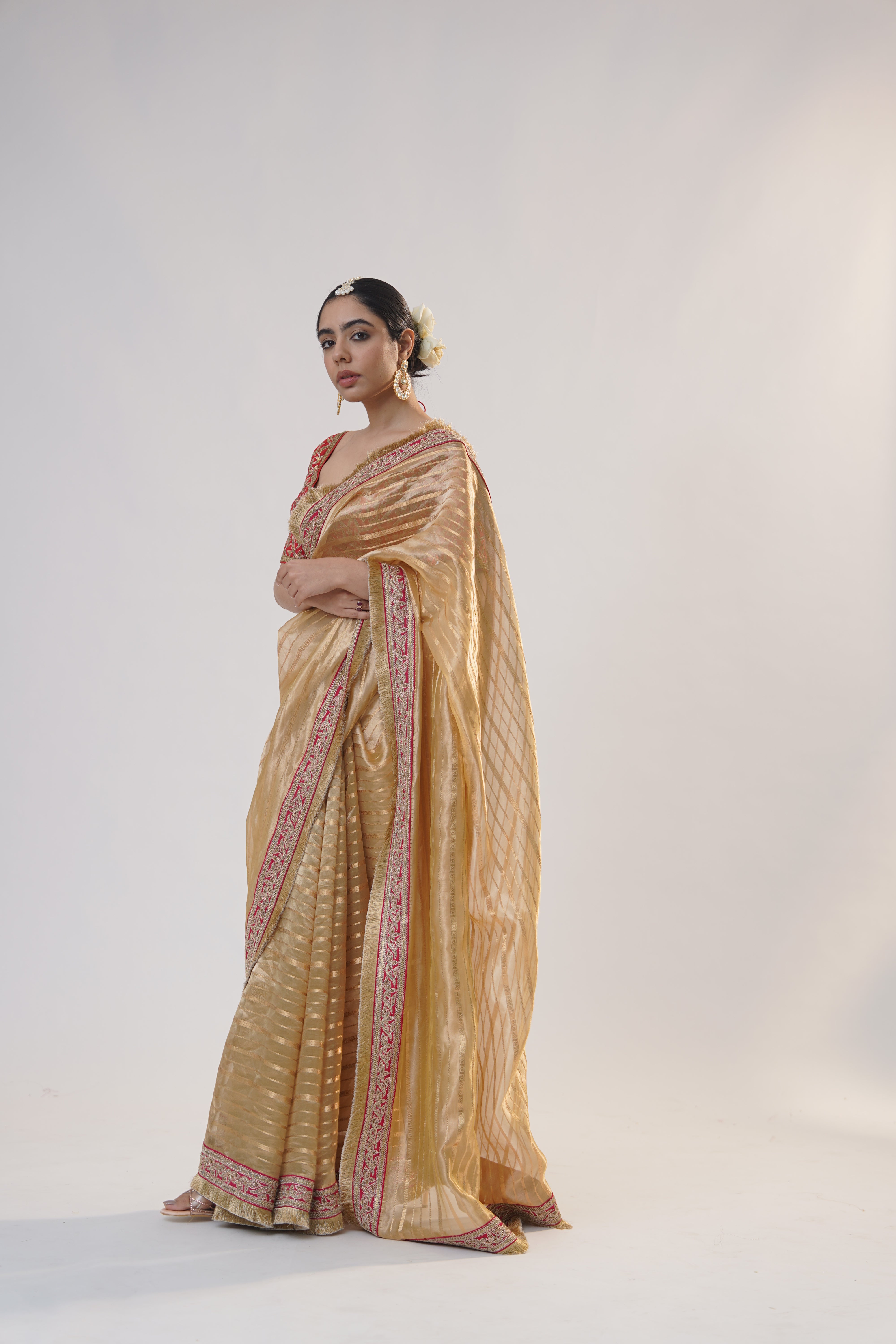Mahawish Golden Saree Blouse