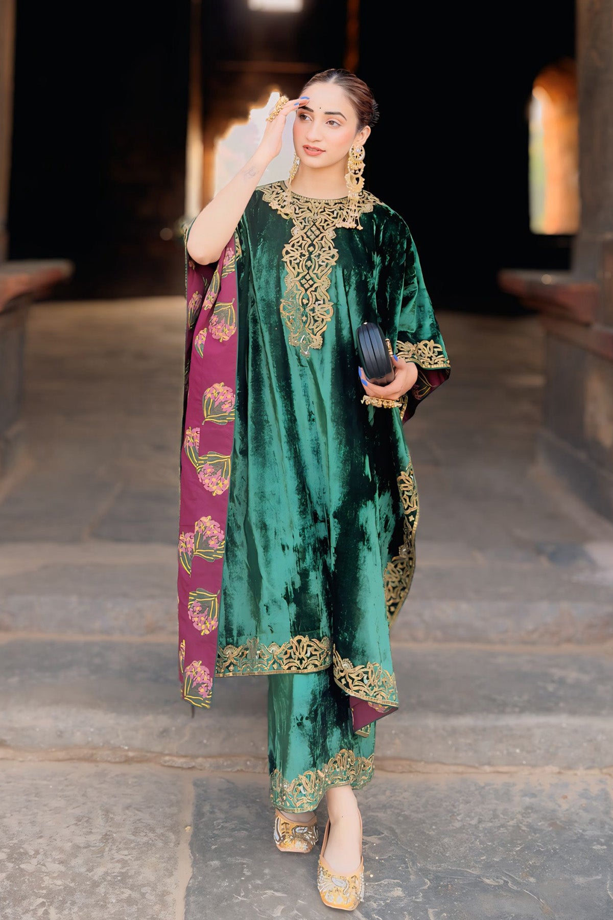 Gargi Singh In Nasreen Kaftan Suit Set