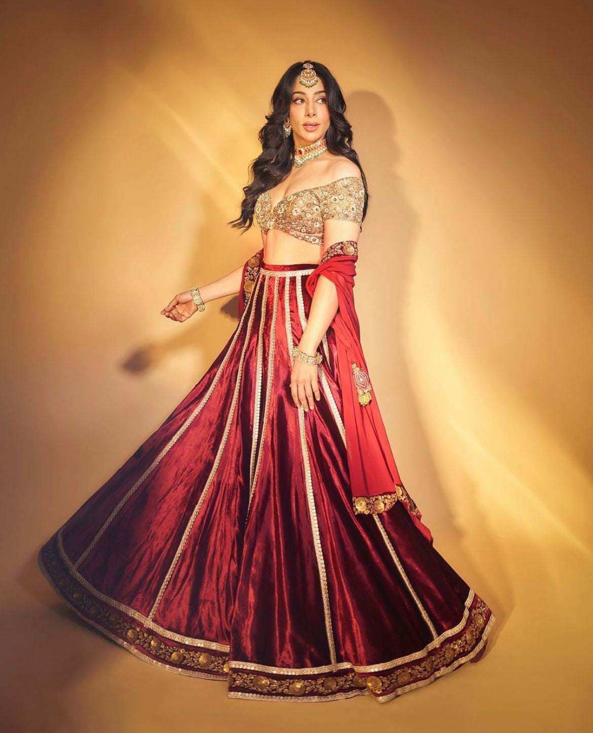 Sana Sajan In Minori Lehenga