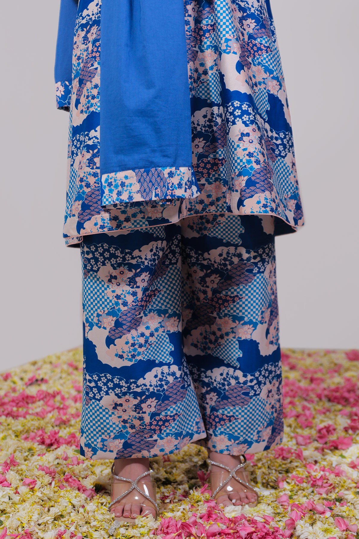 Scalloped Blue Floral Co-ord Set with Palazzo & Stole