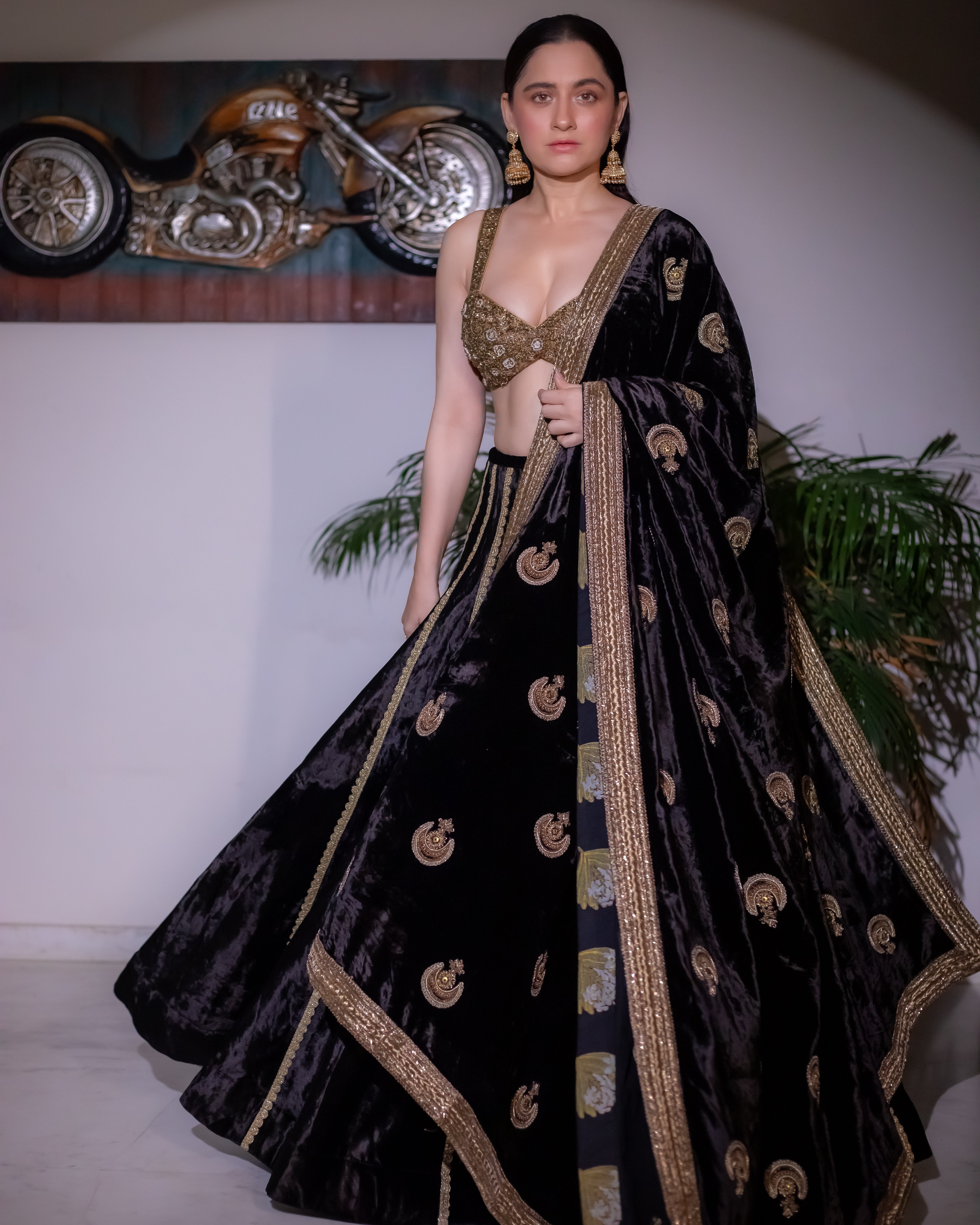 Sanjeeda Shaikh Wearing Minori Wedding Lehenga